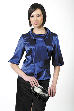 Блузка шелковая - Одежда и мода